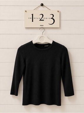 1.2.3 Paris black sweater with a zipper at the back. Size36